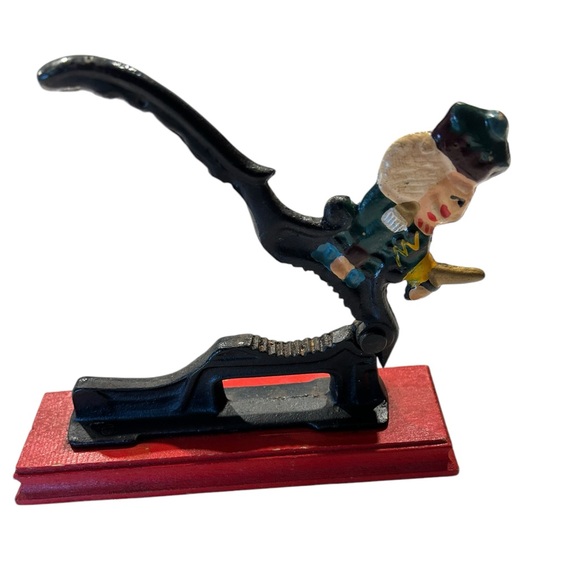 Vintage Nutcracker on Red Wooden Base - Picture 3 of 8